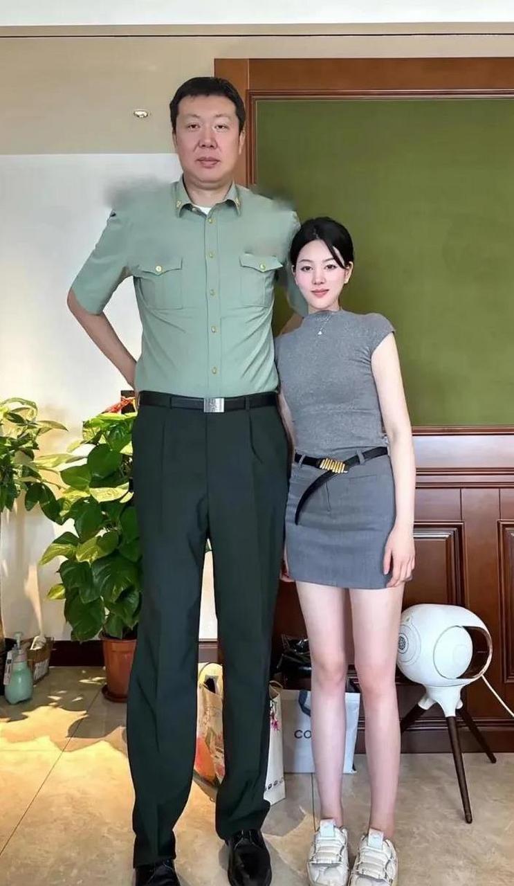 王治郅和王哲林谁厉害?