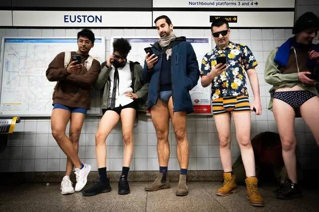 为什么“不穿裤子搭地铁”都是丑人？【无裤日】_我想网