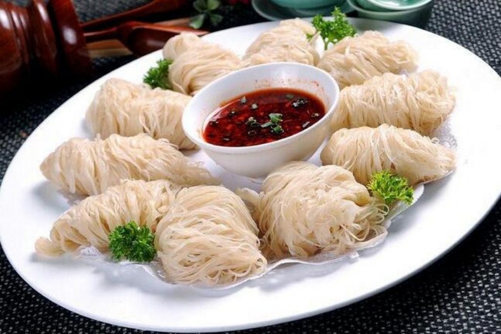 今天我们就来聊一聊陕西特色美食——三原金线油塔,与美食相伴,让味蕾