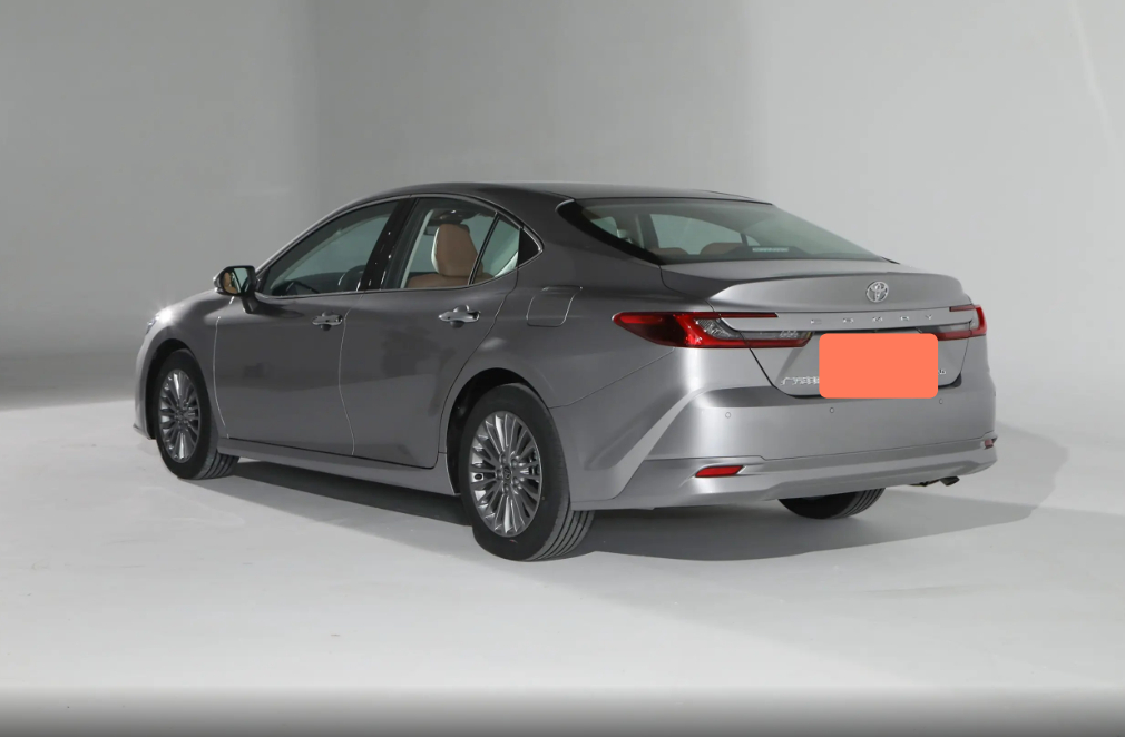 2024款凯美瑞正式亮相!外观似皇冠,增加2.4t混动,德系双雄眼红