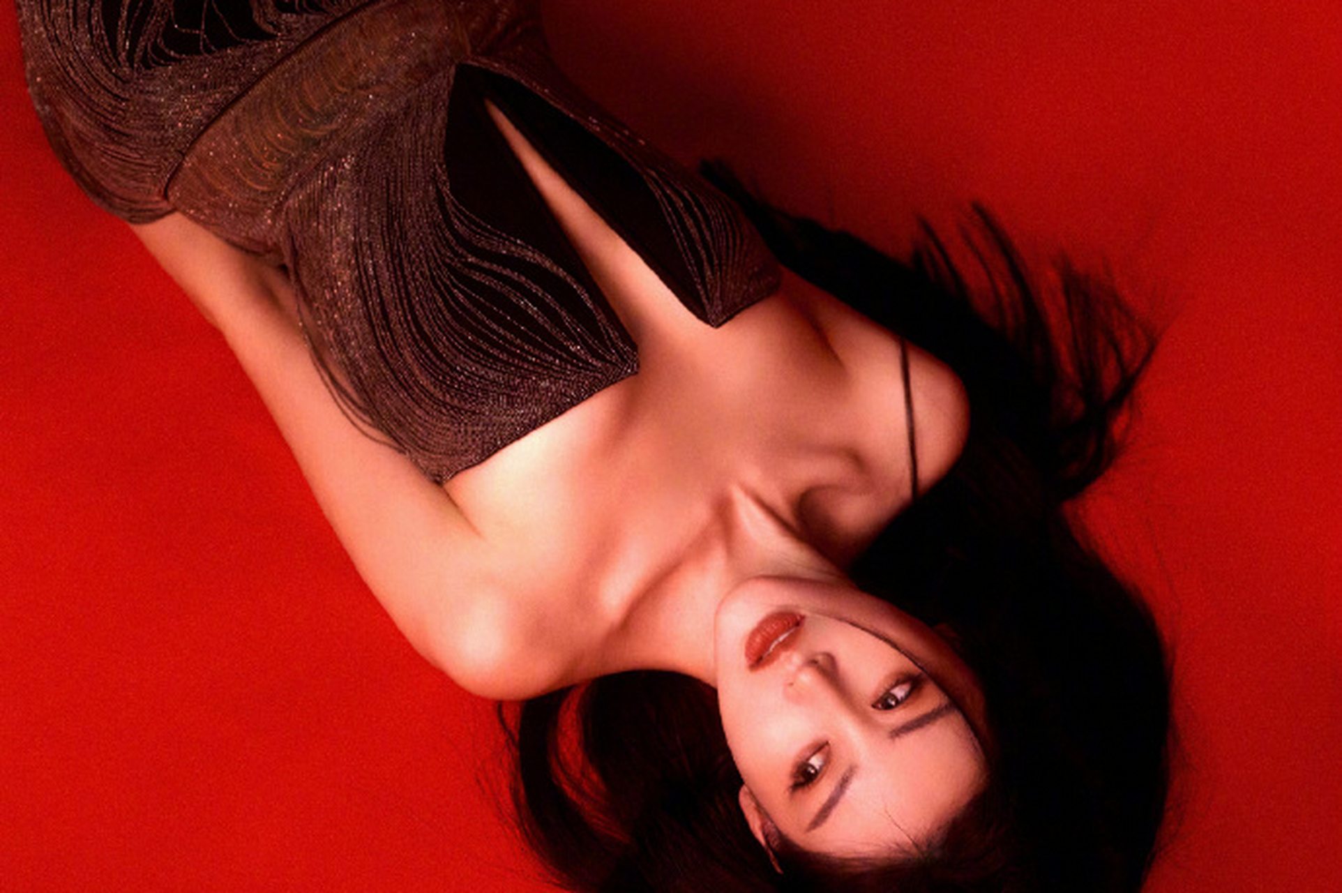 [原文:张天爱超深v抹