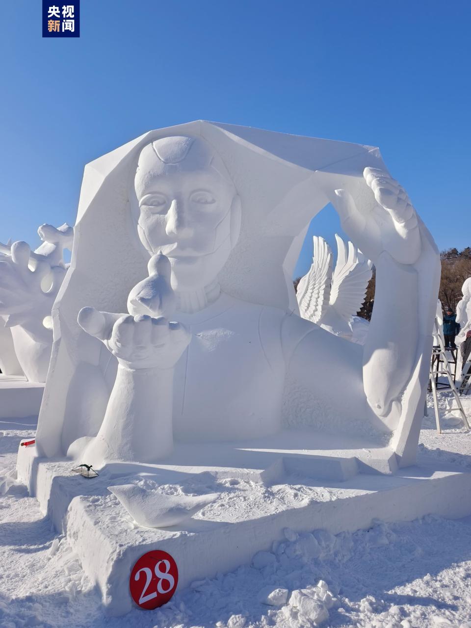 超高水平雪雕来了 各国高手在哈尔滨切磋技艺