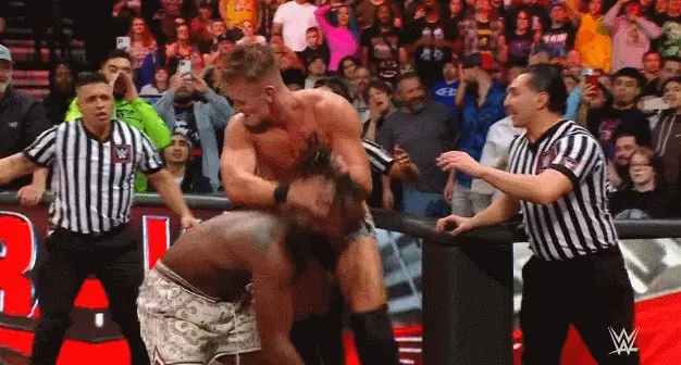 WWE RAW第1598期图文战报