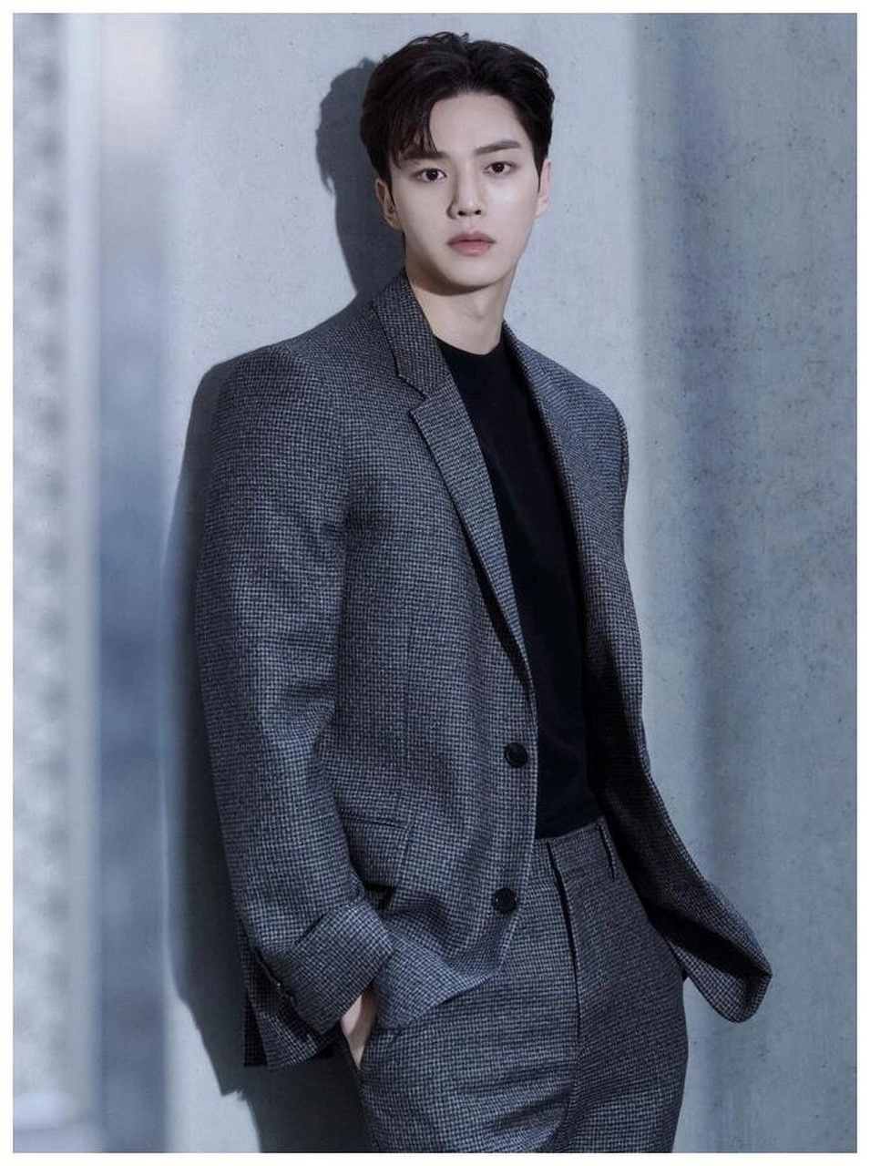 内娱许凯,韩娱宋江  沉浸在近期荧屏魅力的漩涡里,我仿佛被两个不同