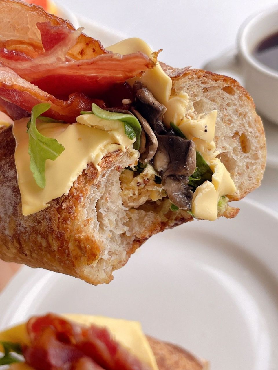 五分钟快手早餐法棍的n种吃法法棍三明治 法棍芝士芝麻菜口蘑培根沙拉