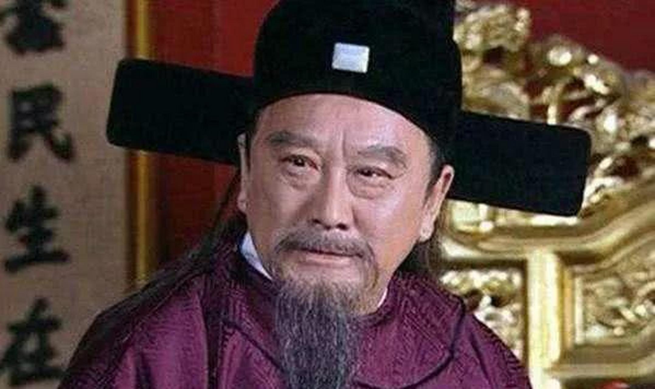 1380年,朱元璋杀丞相胡惟庸,胡惟庸对着朱元璋破口大骂说:"朱和尚,你