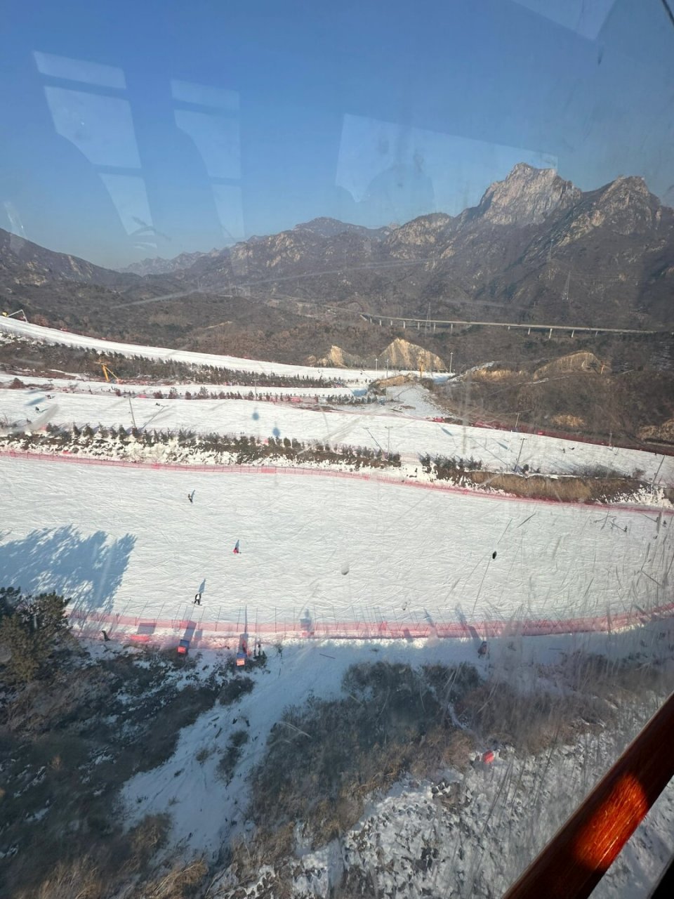 铜铃山滑雪场图片