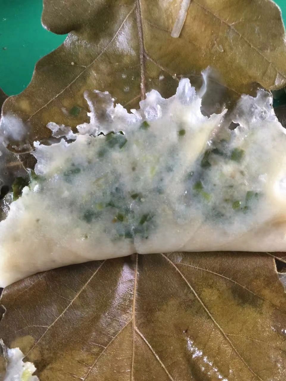 波罗叶饼  波罗叶饼是一道东北地区及河北东北部(青龙满族自治县