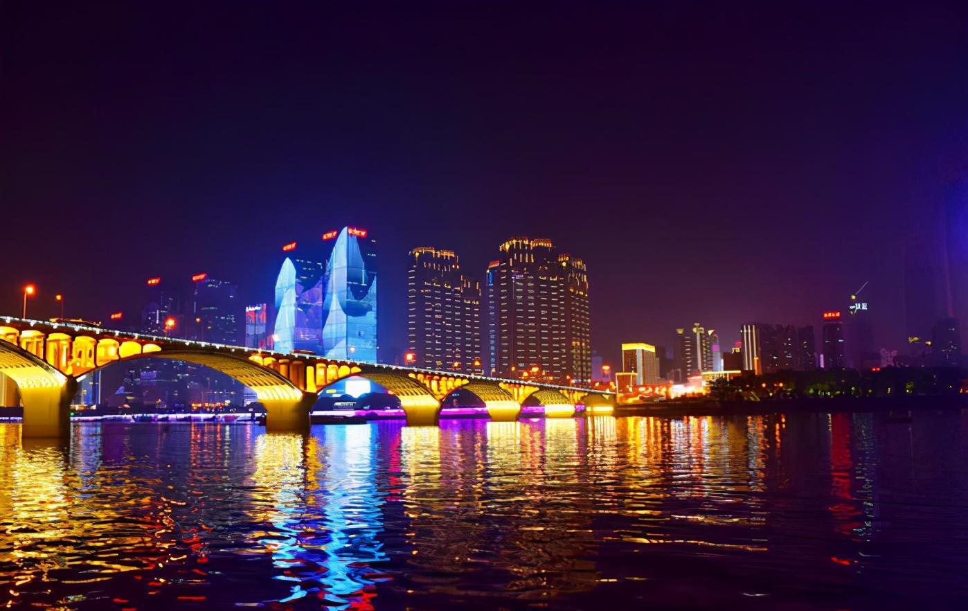 湖南一座"受欢迎"的城市,人口新增几百万,节奏缓慢人更善良