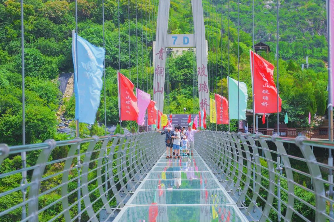 青铜山大峡谷景区介绍:济南后花园的瑰丽自然与人文胜景