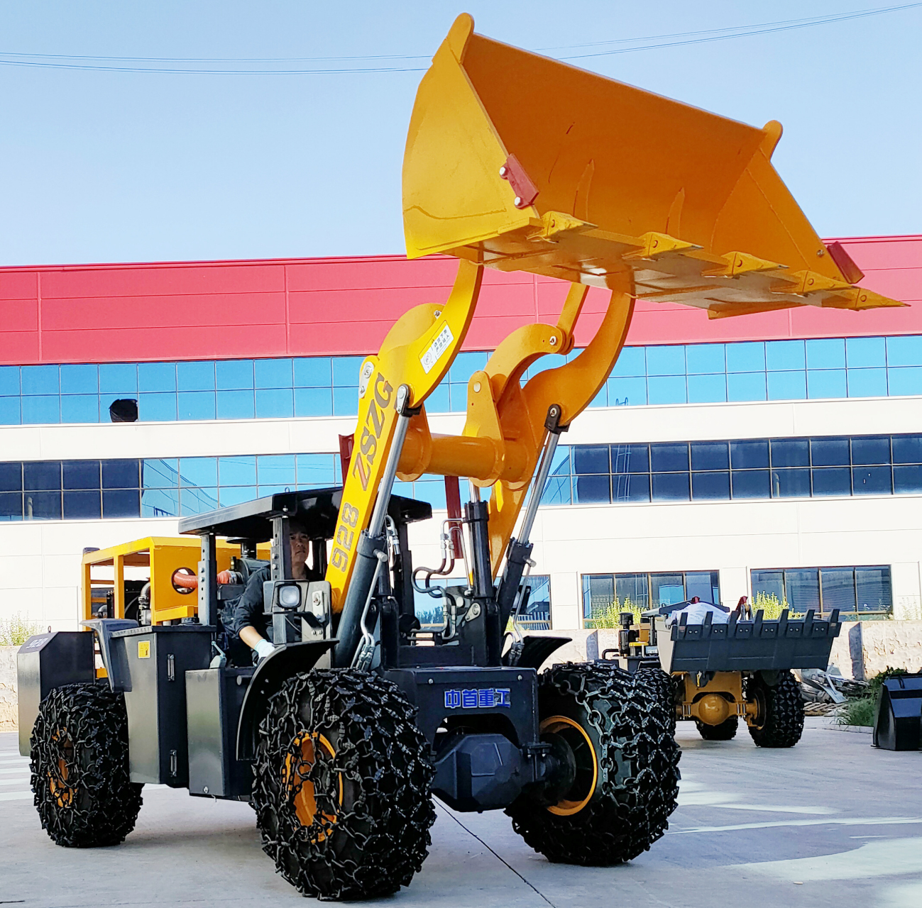 928矿井装载机井下矿用铲车是一款高效,安全,稳定的装载设备,专为地下