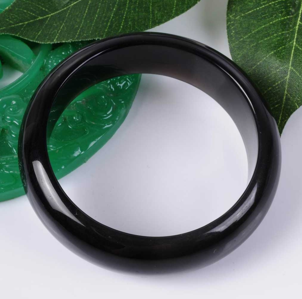 冰曜石:稀世珍宝,闪耀独特魅力