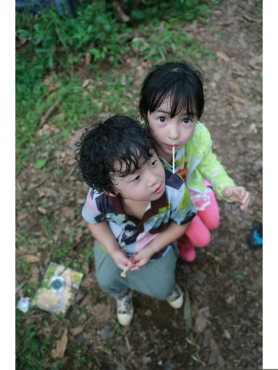 那个夏天我们认识了她夏天poppy 长得好看性格又好,还会说中英法三国