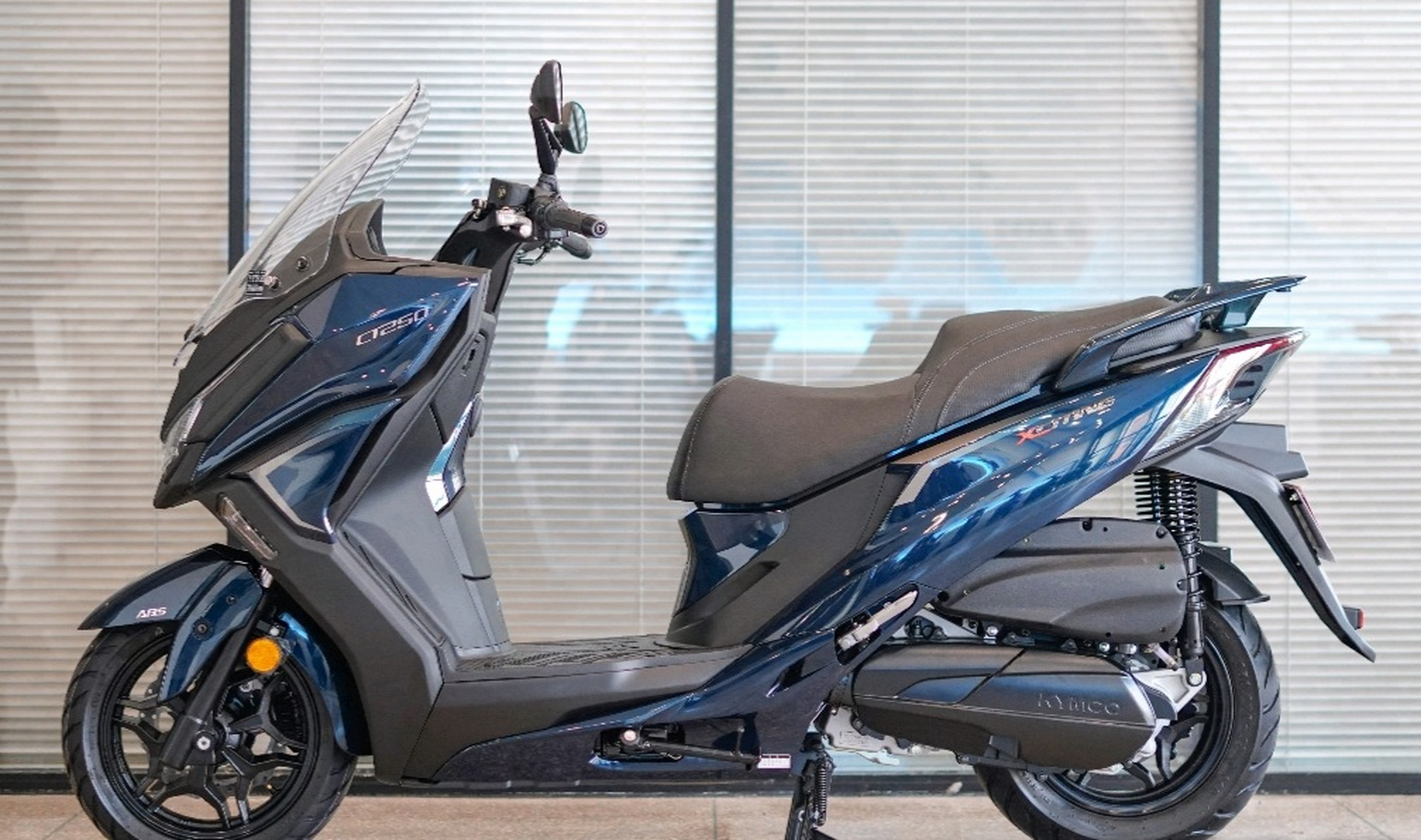[原文:想入光阳ct250款踏板.