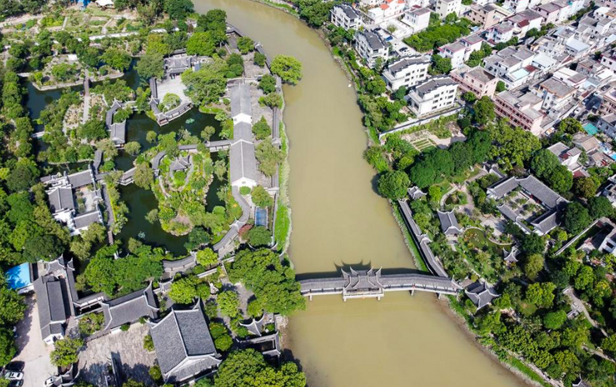 詹园,黄远新先生为表达对母亲的敬爱而建.