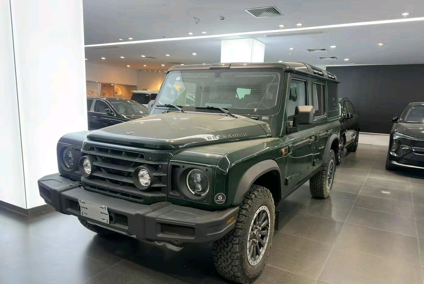 英力士掷弹兵越野车:征服山川,释放激情,体验无与伦比驾驶乐趣