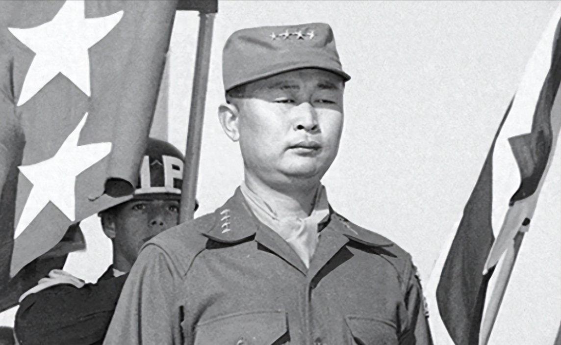 抗美援朝中,韩军名将知道志愿军师长是自己老上级,率部连夜逃走