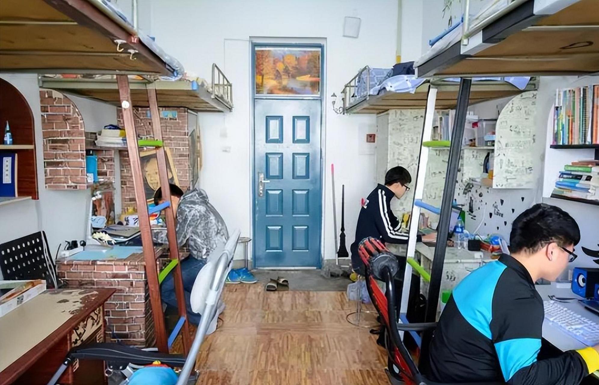 [原文:高校不再提供住宿,乃是势.