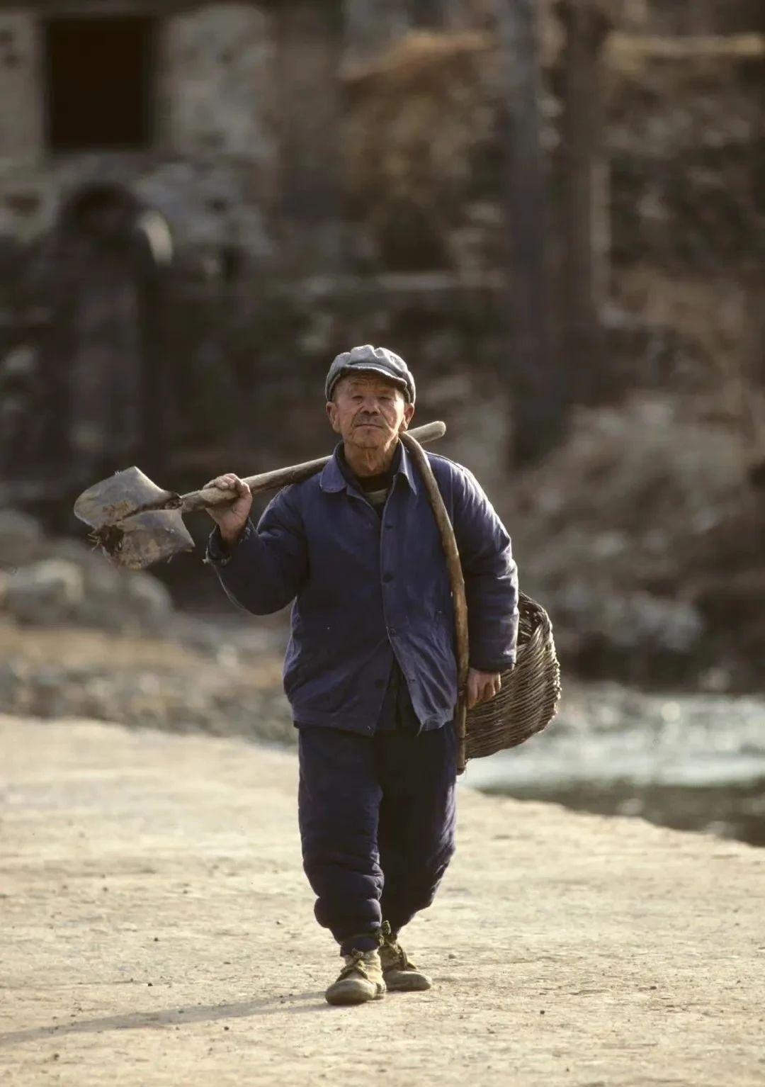 罕见老照片:80年代的农村老人,看完已泪流满面