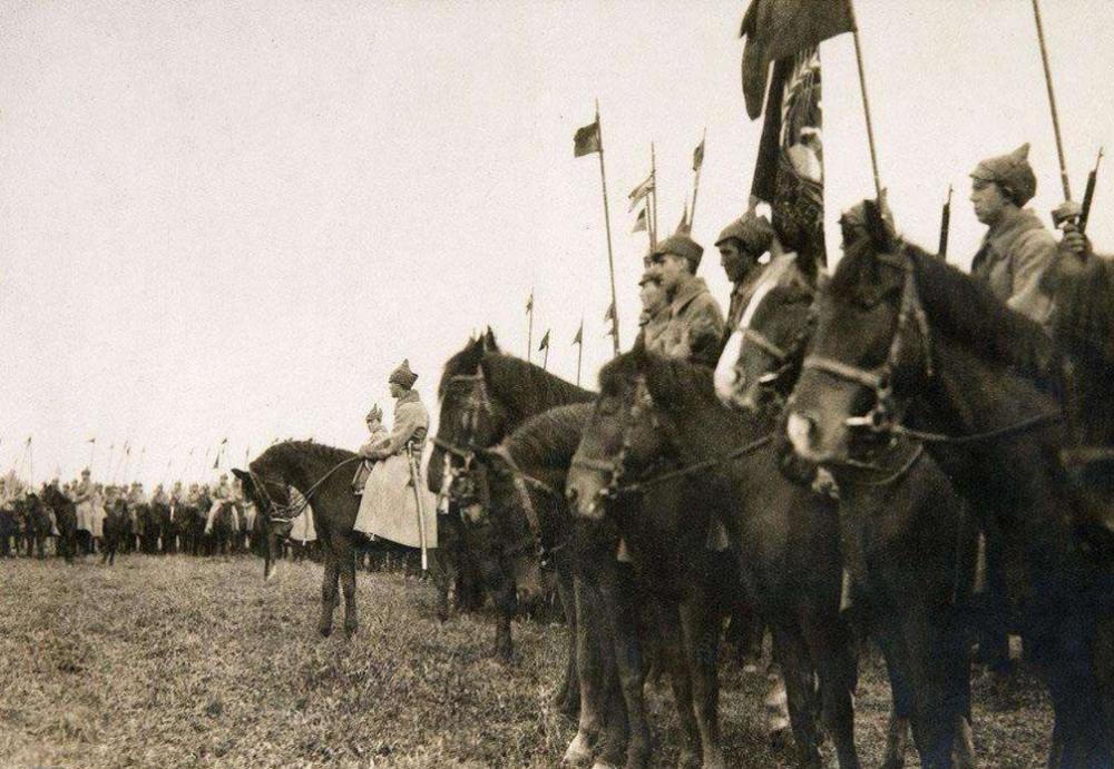 马家军最后一战时,用到一种秘密武器,解放军起初没防备吃了大亏