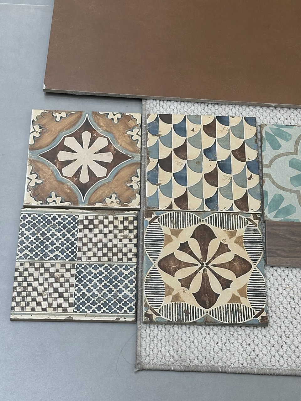 法式浪漫遇西班牙风情4套浴室瓷砖搭配