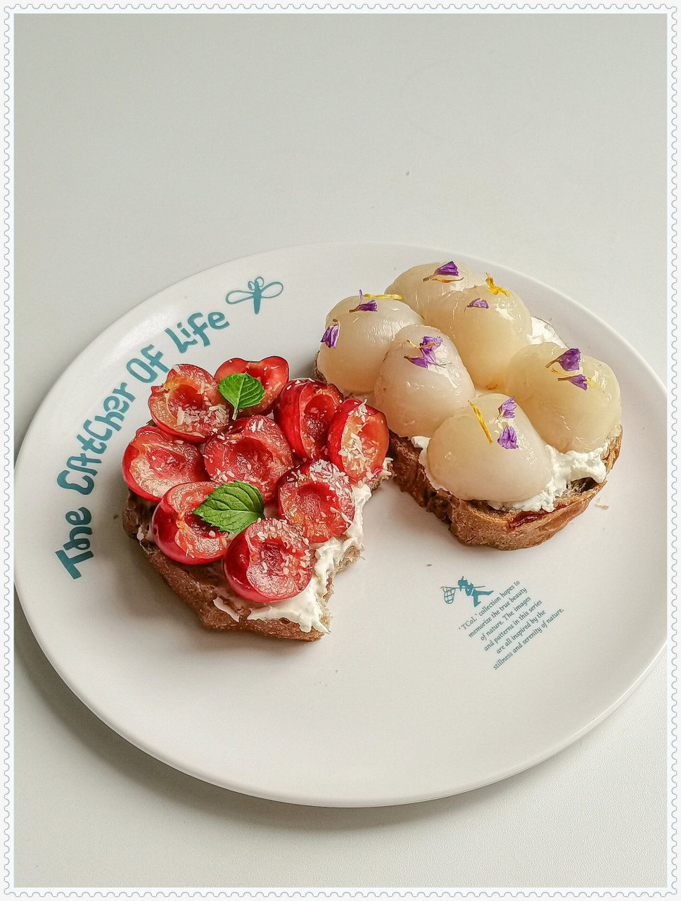 十分钟快手早餐:荔枝樱桃奶酪双拼欧包  荔枝樱桃奶酪双拼欧包,十分钟