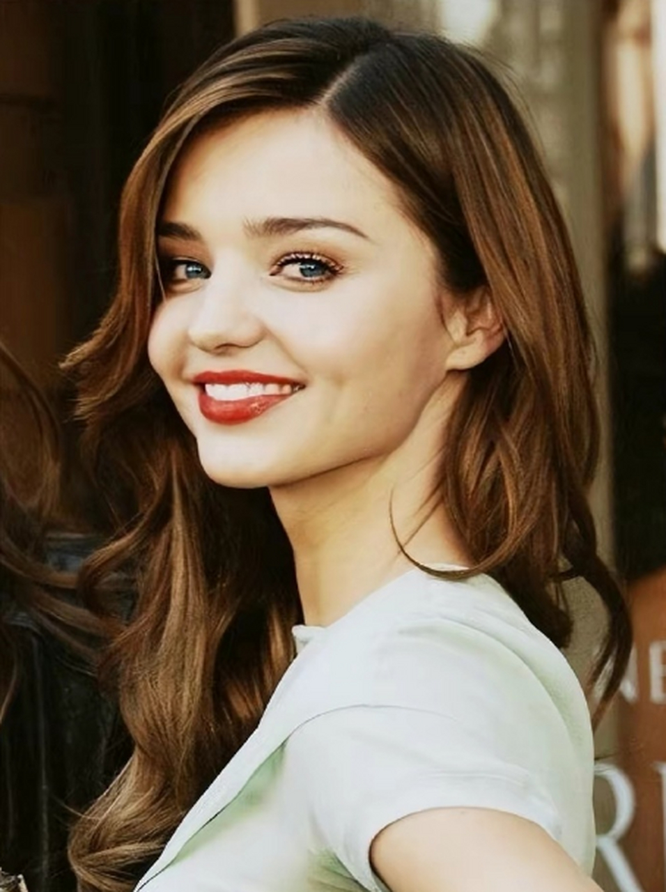 欧美女星衰老的比较快,但是米兰达可儿生养了3次,身材都保养的很好