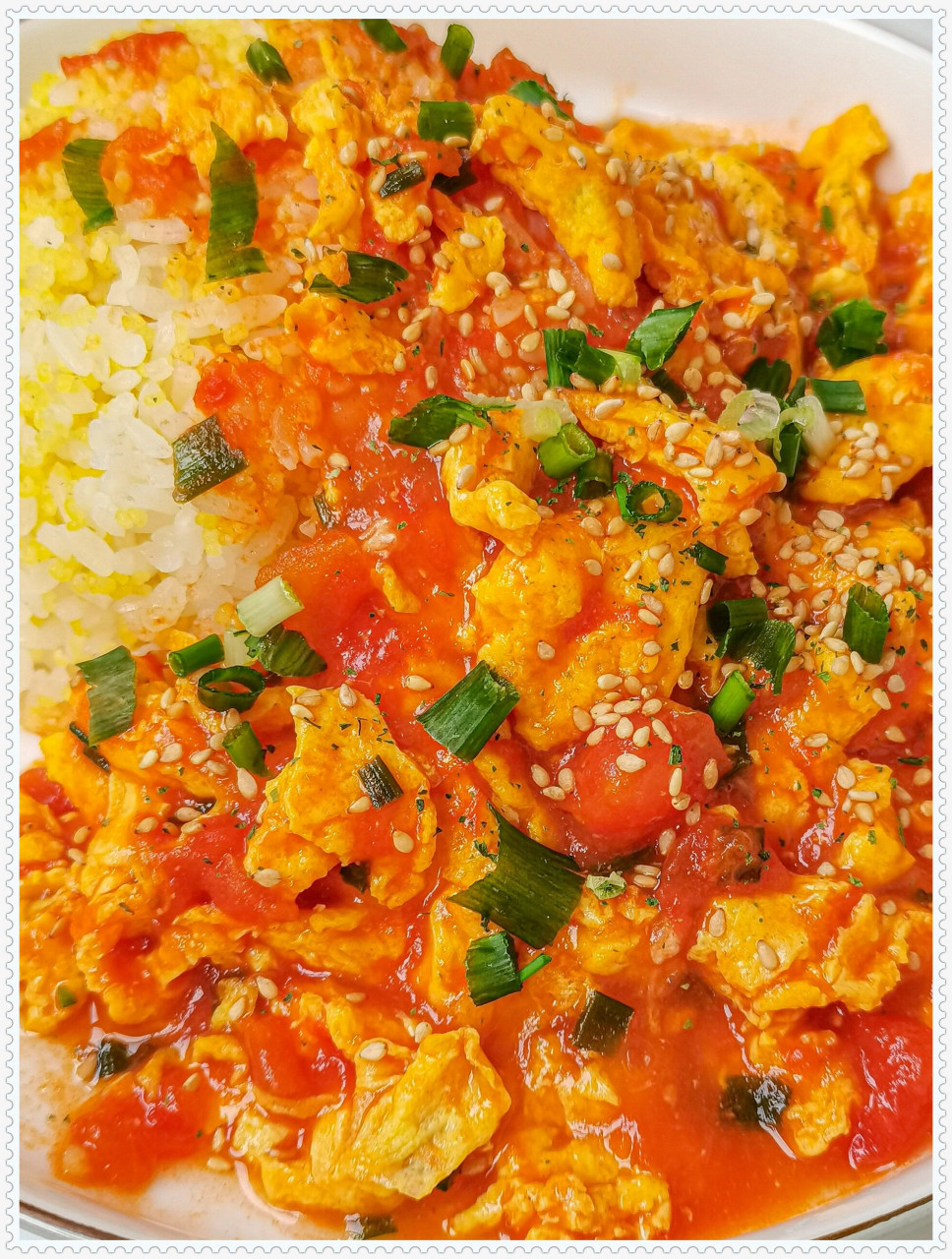 家常饭也能吃出大滋味  西红柿鸡蛋盖饭,一道家常小菜,却能让人回味