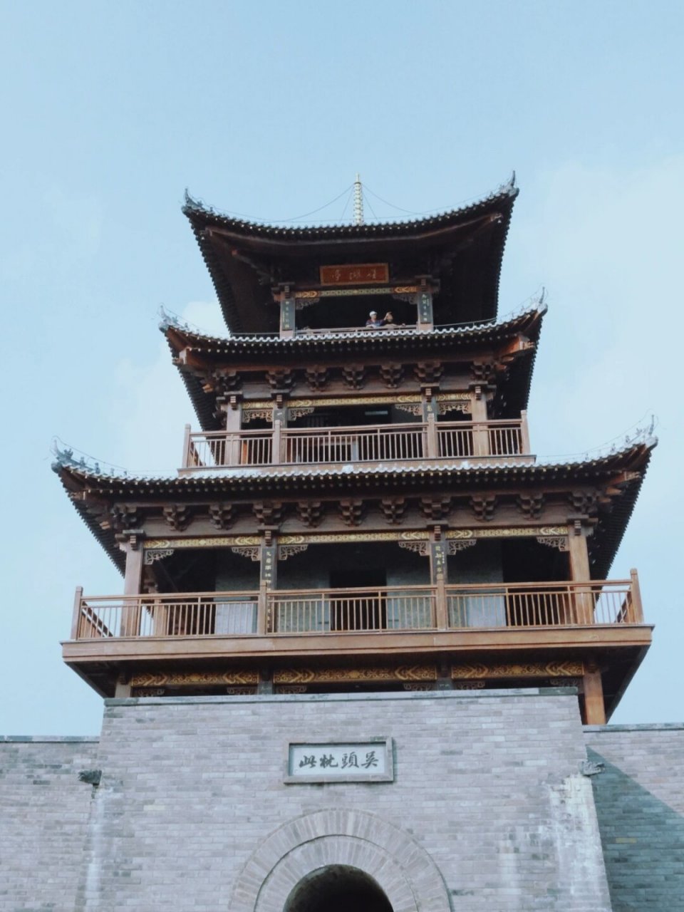 从南昌出发,只需1小时车程,便可抵达这片鲜为人知的旅游胜地——吴 