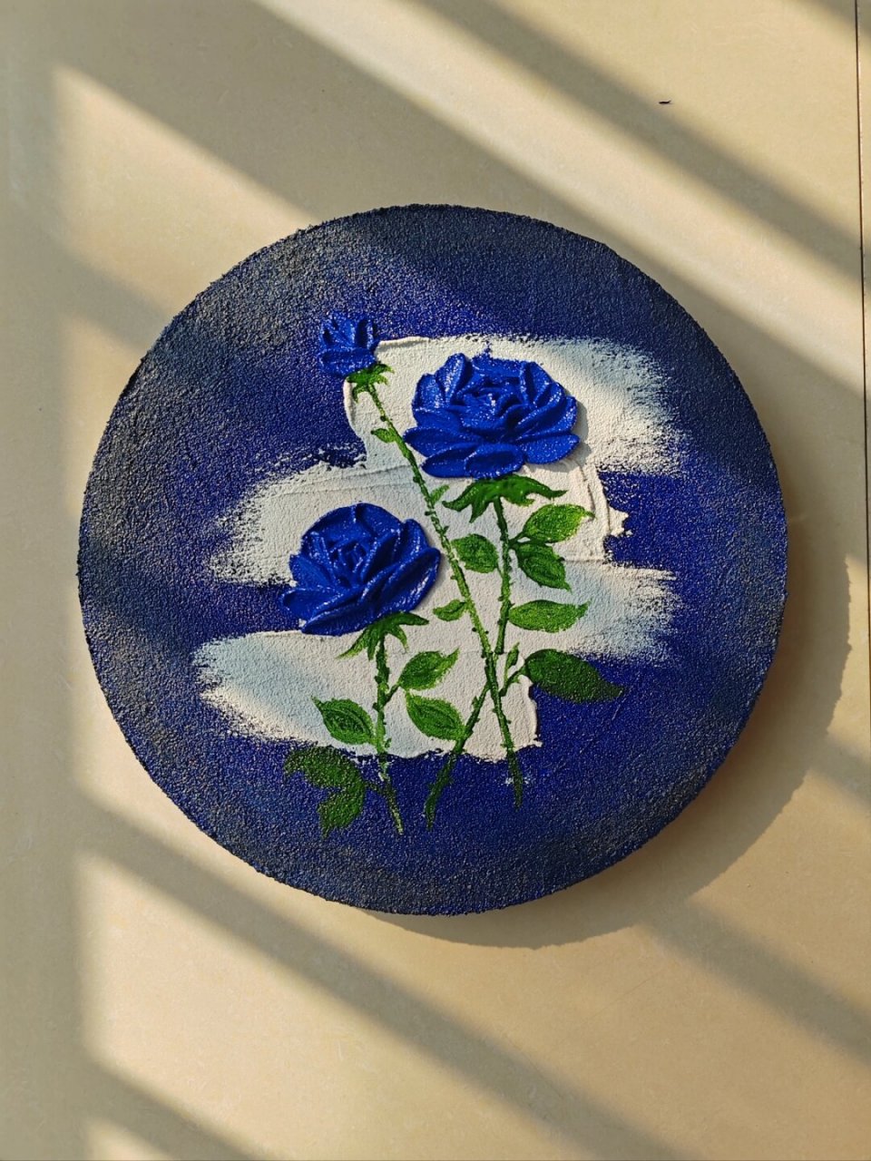 肌理画|克莱因蓝玫瑰  在艺术的世界中,有一种独特