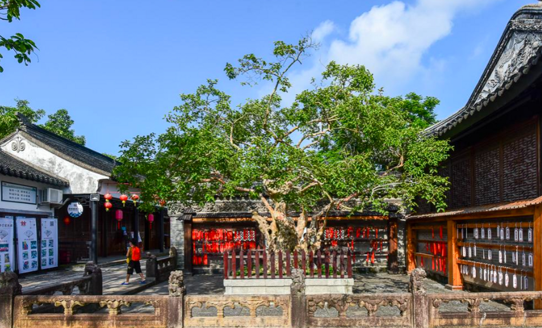 詹园,黄远新先生为表达对母亲的敬爱而建.