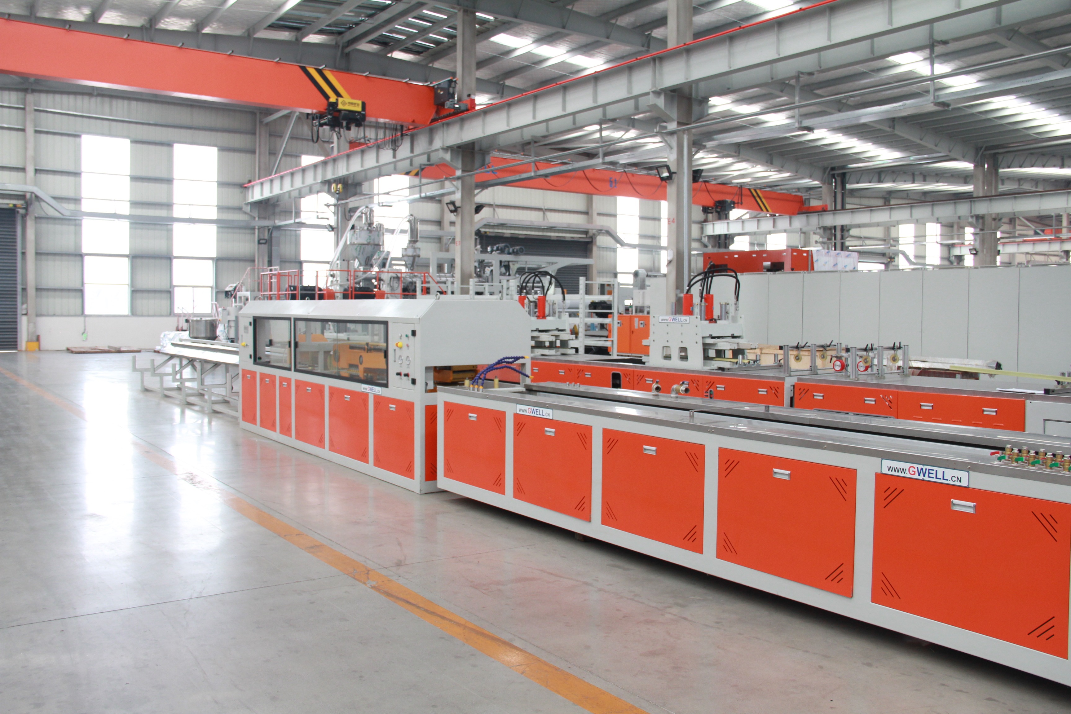 聚氨酯光伏组件边框设备