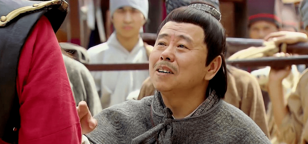 《水浒传》潘长江演出了武大郎的窝囊和怯懦