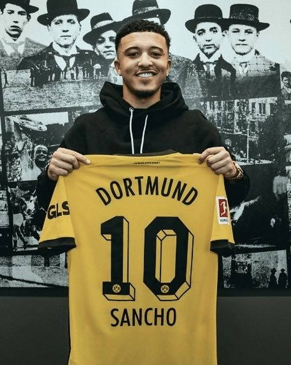 多特蒙德和桑乔本赛季同是天涯沦落人