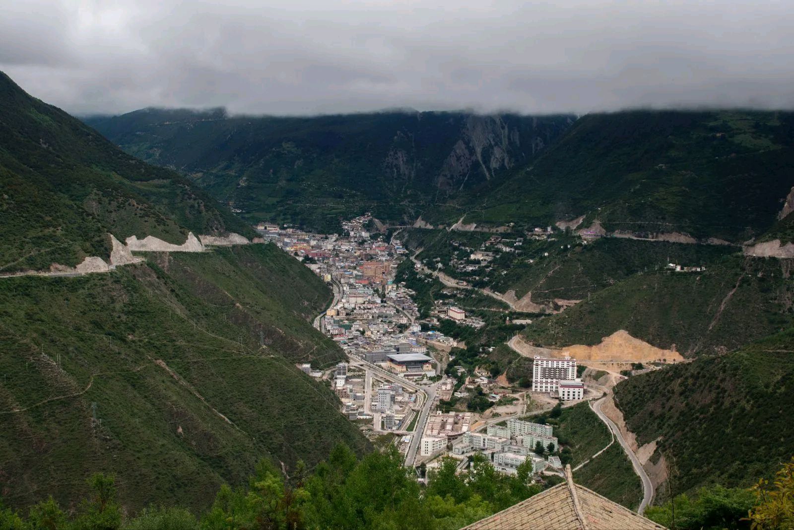 云南物价最高的三个县城 第一,迪庆州德钦县,说这里消费最高应该没人