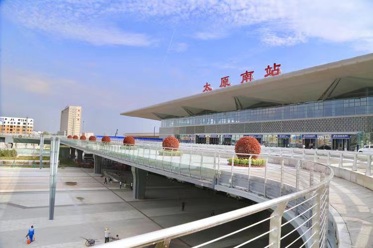 太原南站西广场停车场