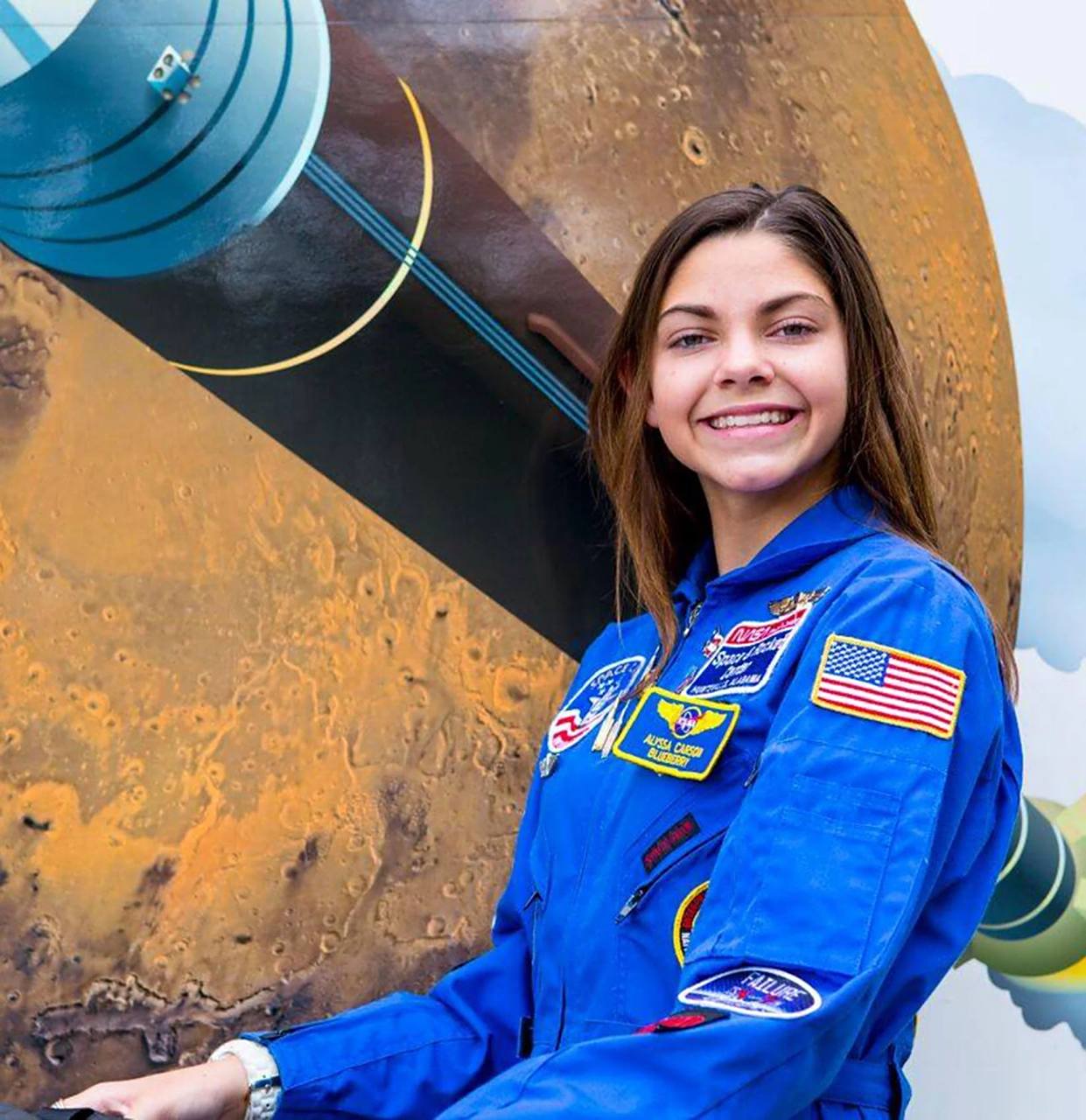 美国艾丽莎卡森将乘马斯克的轮飞船飞往火星,这一生不结婚,也不生子