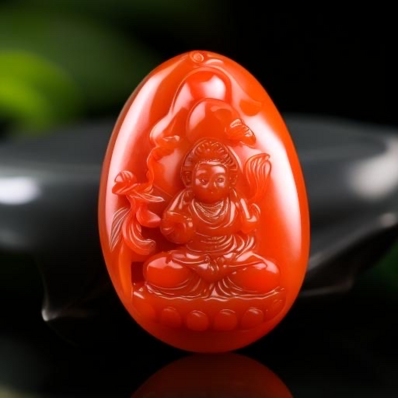 78  94一见钟情的南红玛瑙吊坠,真是让人心醉神迷!