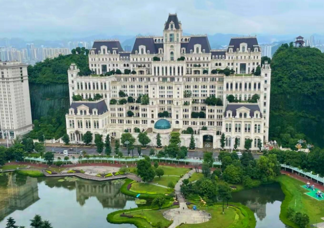 贵阳的第一豪宅白宫,耗资27亿建成,真是太有钱了