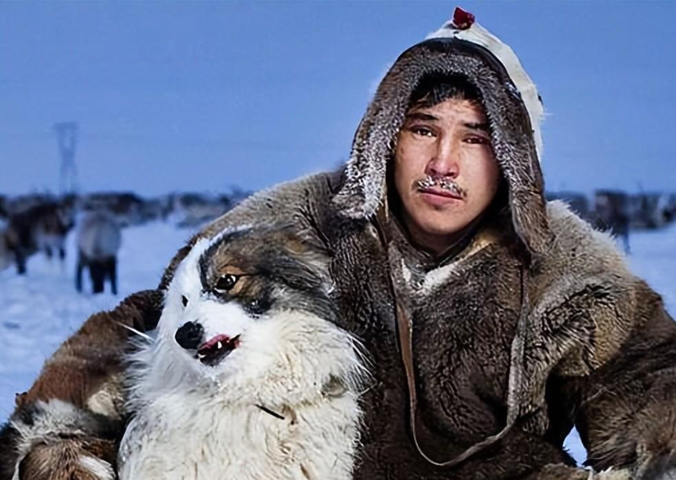 因纽特人住冰屋还裸睡为什么不怕冷屋里生火不怕冰融化吗