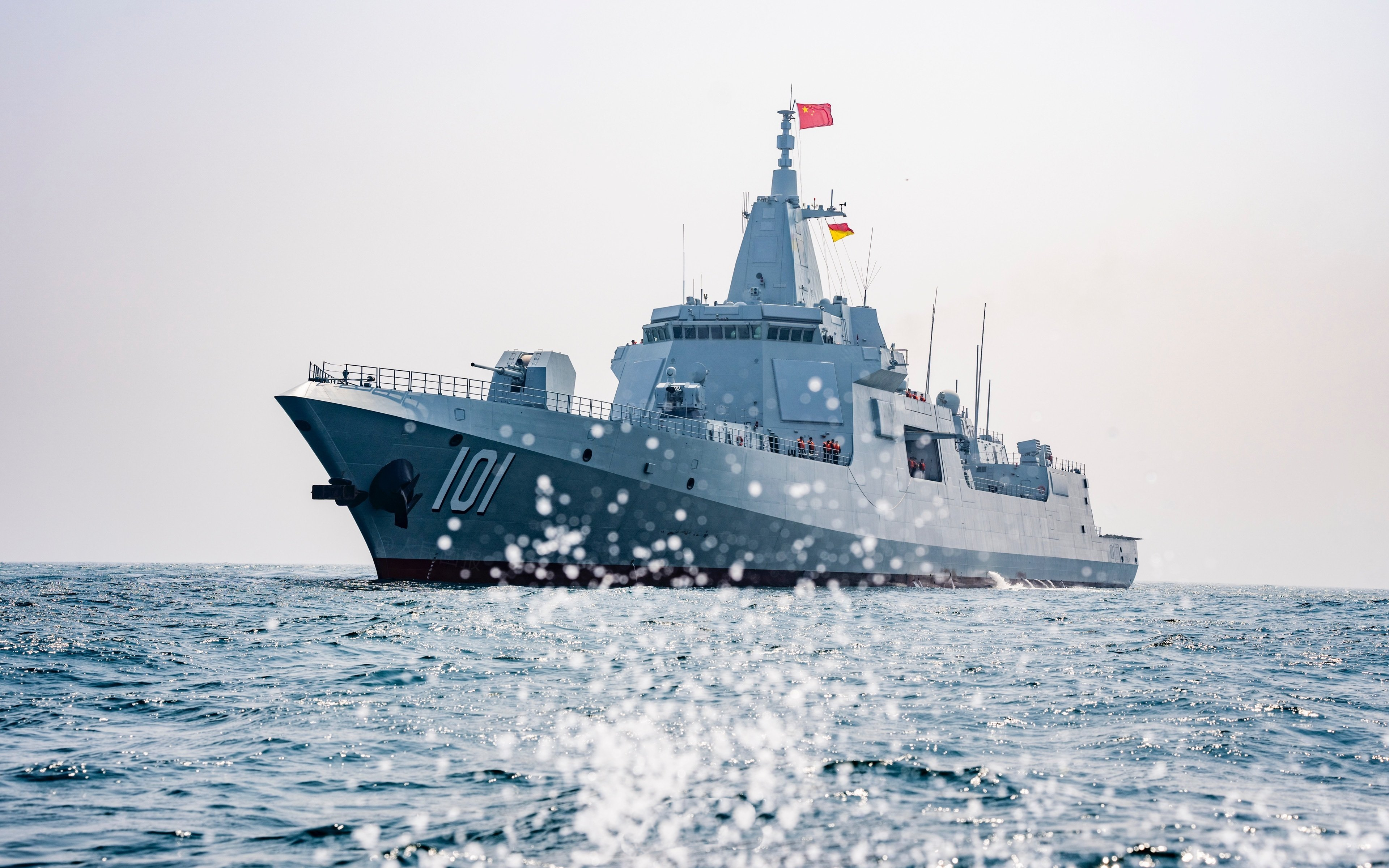 10年下水30艘052d加8艘055,听说这个成绩还有人不满意?