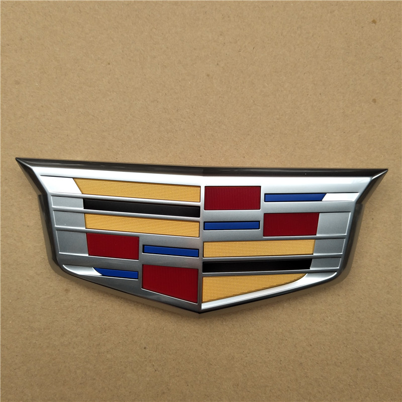 凯迪拉克车标含义:贵族,勇气与探索的象征