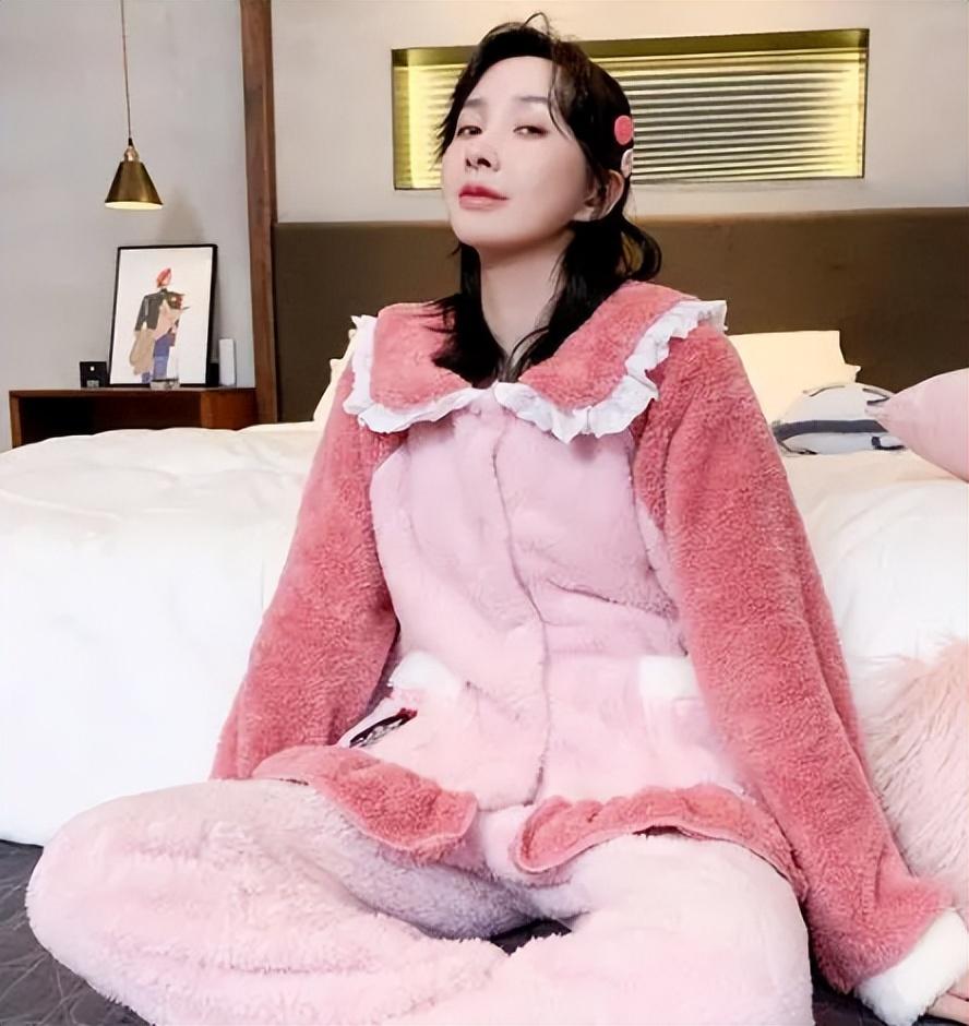 在2020年一月份的时候,安徽宿州官方竟然公开曝光穿睡衣出门的群众.