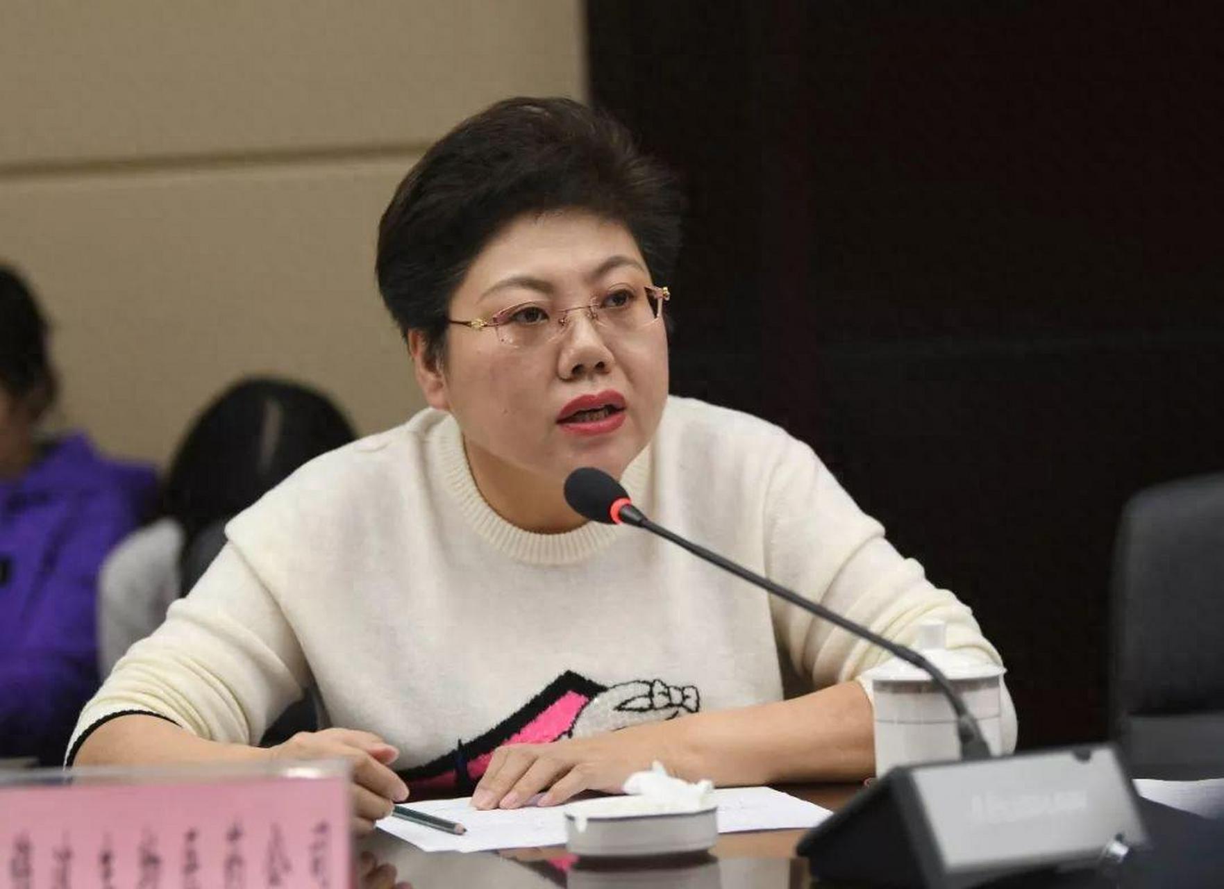 山西女讲师杨霞创立锦波生物,攻克胶原蛋白技术难关,成为全球唯一实现