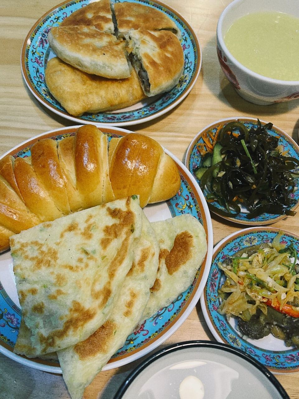 布尔津这家早餐店一定要来(二刷了)  斯外达餐厅:一次丰富的美食体验