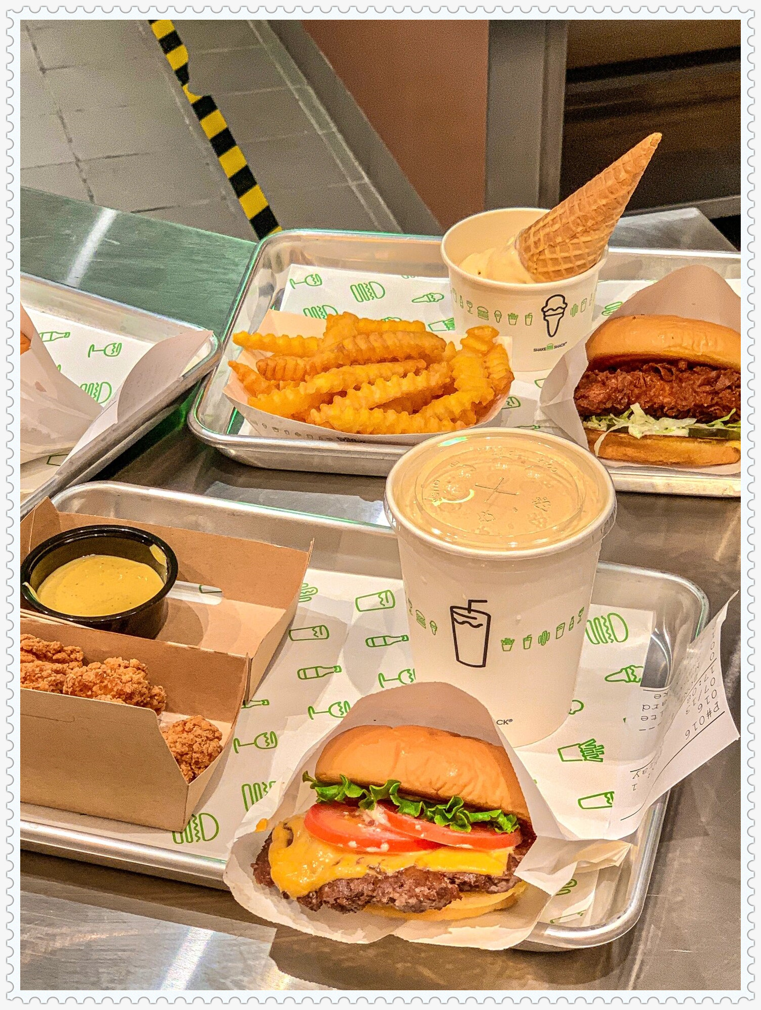 shake shack这个风靡全球的汉堡品牌终于在广州太古汇盛大登场
