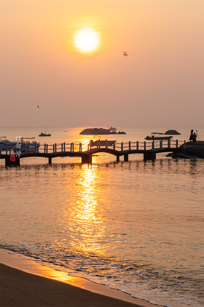 三娘湾景区位于广西钦州,这是一处宁静优美的海滨