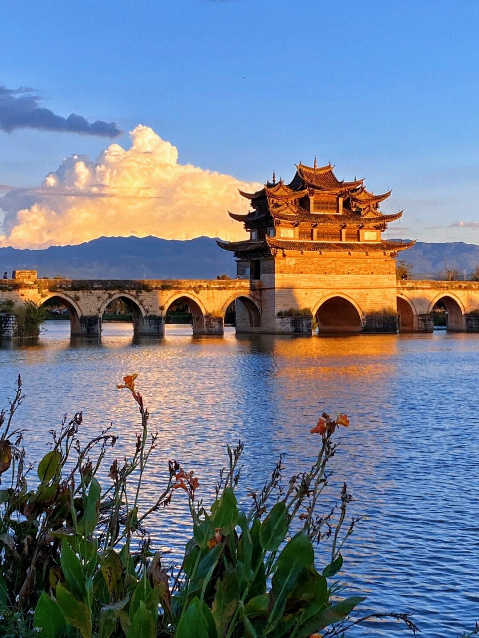 建水|别错过双龙桥的日落  如果你来到建水,千万不要错过双龙桥的黄昏