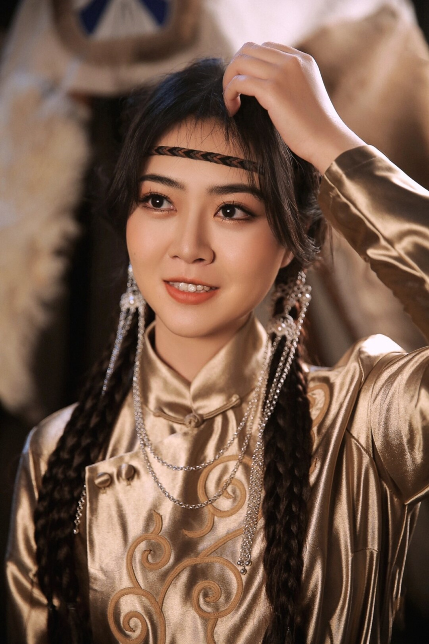 它承载着蒙古族的历史,信仰和生活方式,是蒙古族人民与自然和谐共生的
