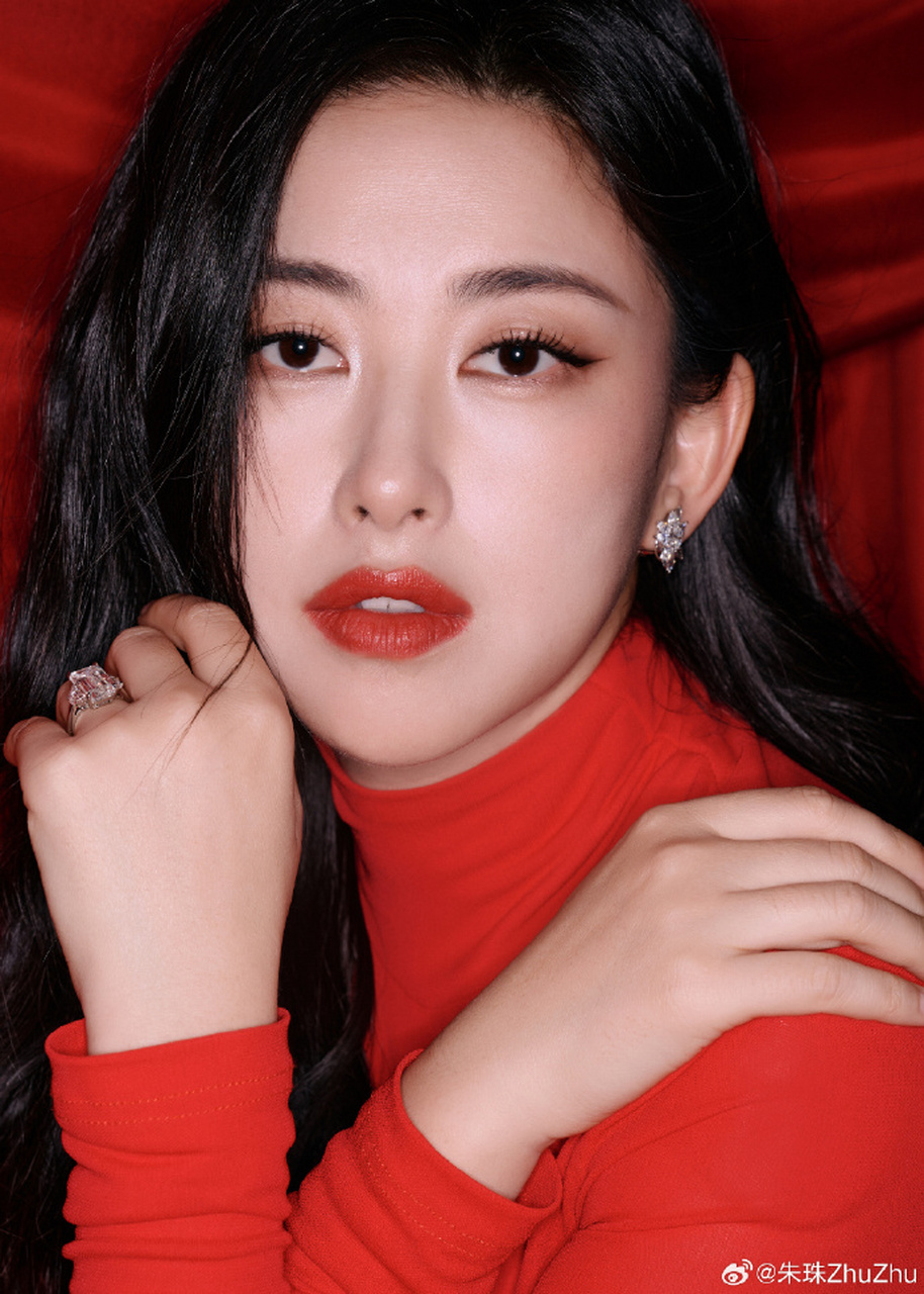 朱珠这件衣服真的挑